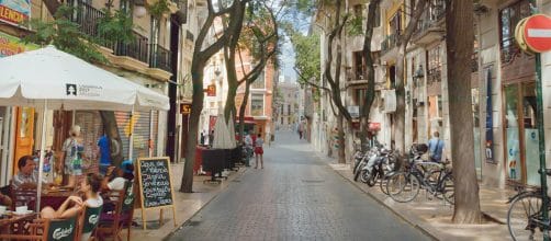 Descubre los barrios con más ambiente en Valencia